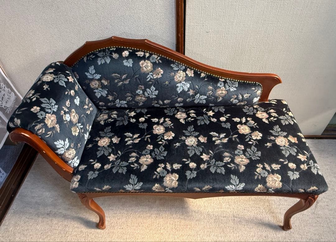 イタリア製　2人かけ　ソファー　刺繍座面　送料込み260126