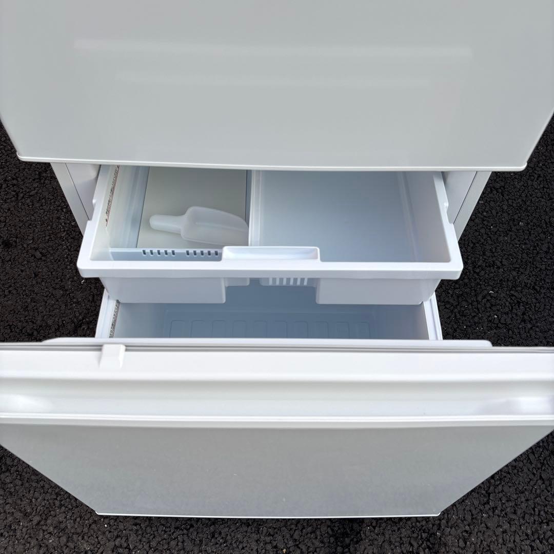 冷蔵庫　三菱　MR-C33J-W 2023年製　330L