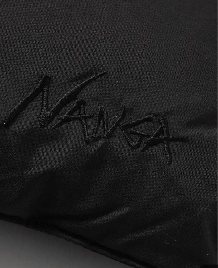 【ほぼ未使用】NANGA ダウンポンチョマフラー 黒 軽量 防寒 人気