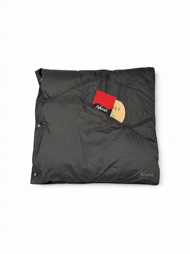 【ほぼ未使用】NANGA ダウンポンチョマフラー 黒 軽量 防寒 人気