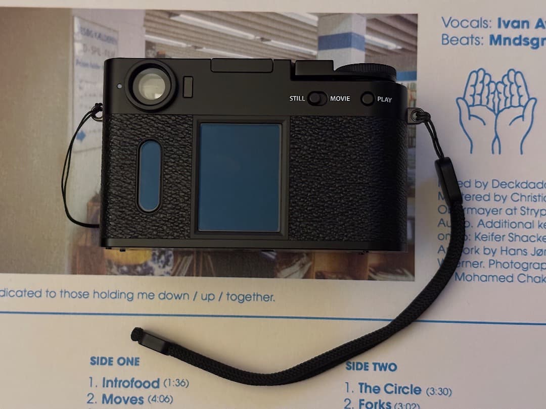 Fujifilm X Half コンパクトデジタルカメラ（黒）