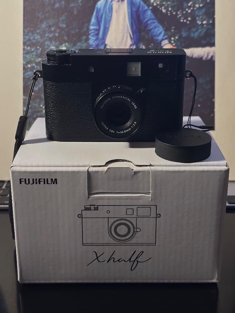 Fujifilm X Half コンパクトデジタルカメラ（黒）