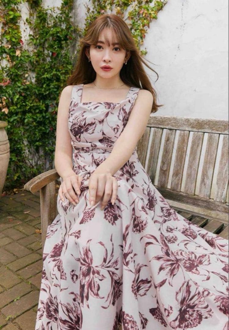 ワンピース Herlipto Dahlia Belted Dress