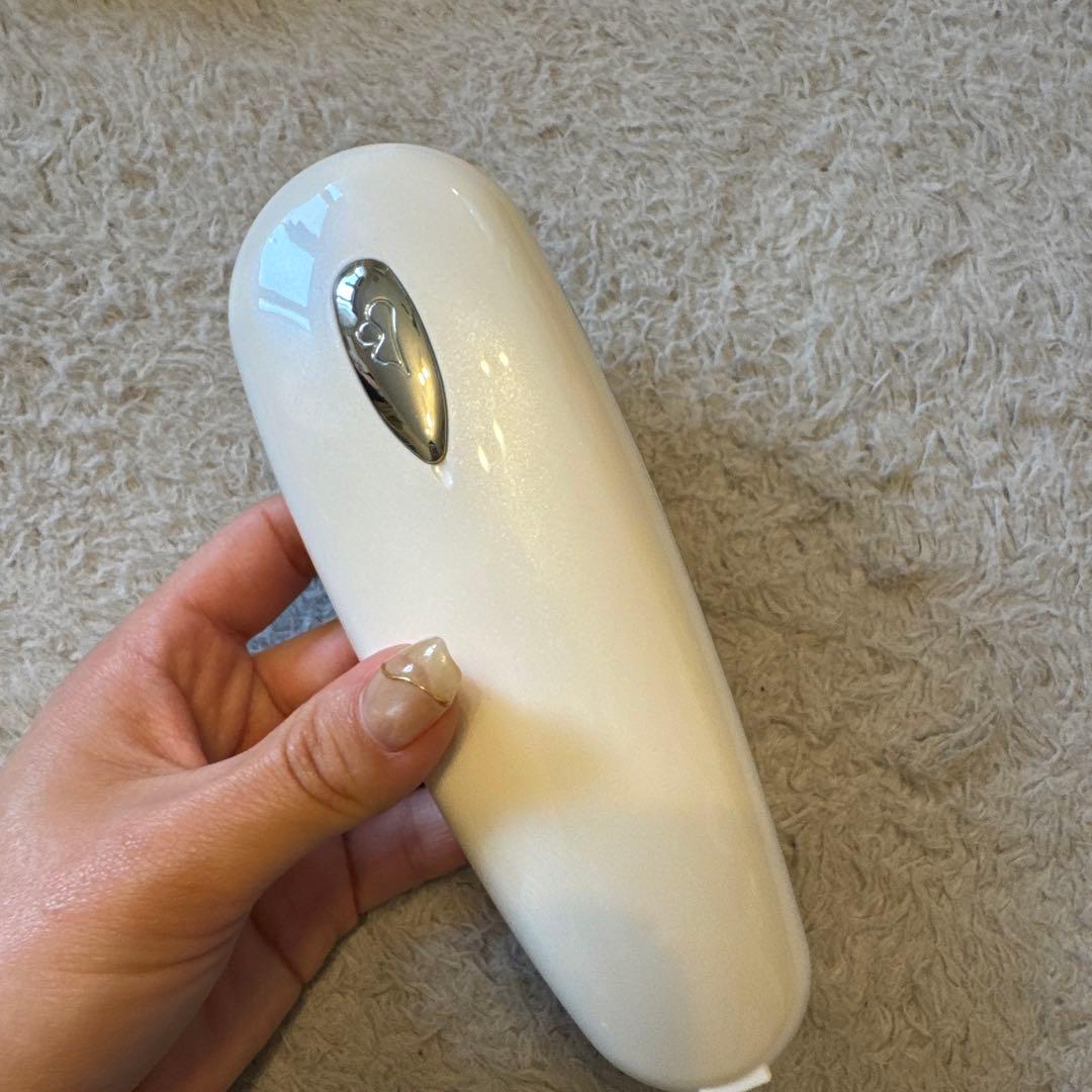 CELL CURE 4T PLUS フェイスマッサージ機