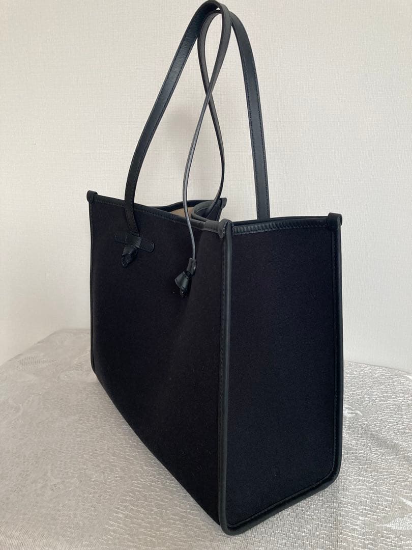 GIANNI CHIARINI ブラックトートバッグ
