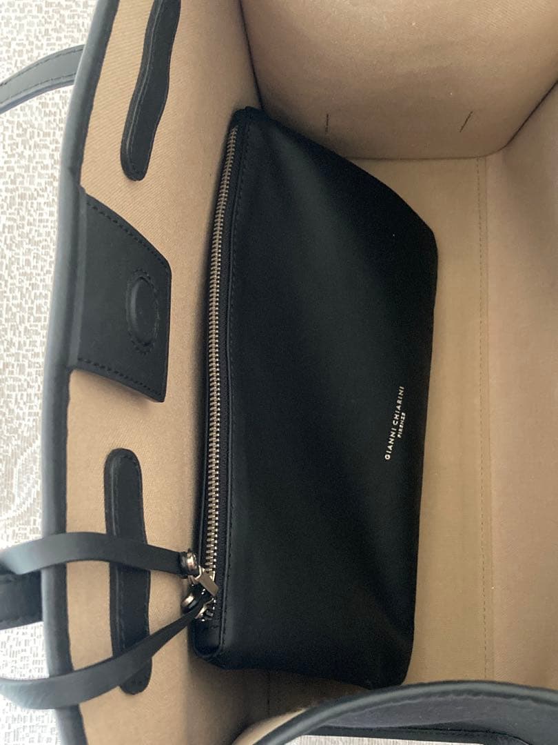 GIANNI CHIARINI ブラックトートバッグ