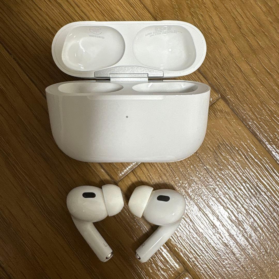 AirPodsPro2本体 ホワイト 充電ケース付き 充電線付き