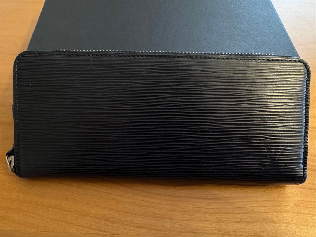 ルイヴィトン ポルトフォイユ クレマンス エピ ノワール 長財布