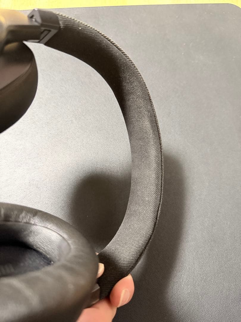 ヘッドホン jbllive770nc/blk