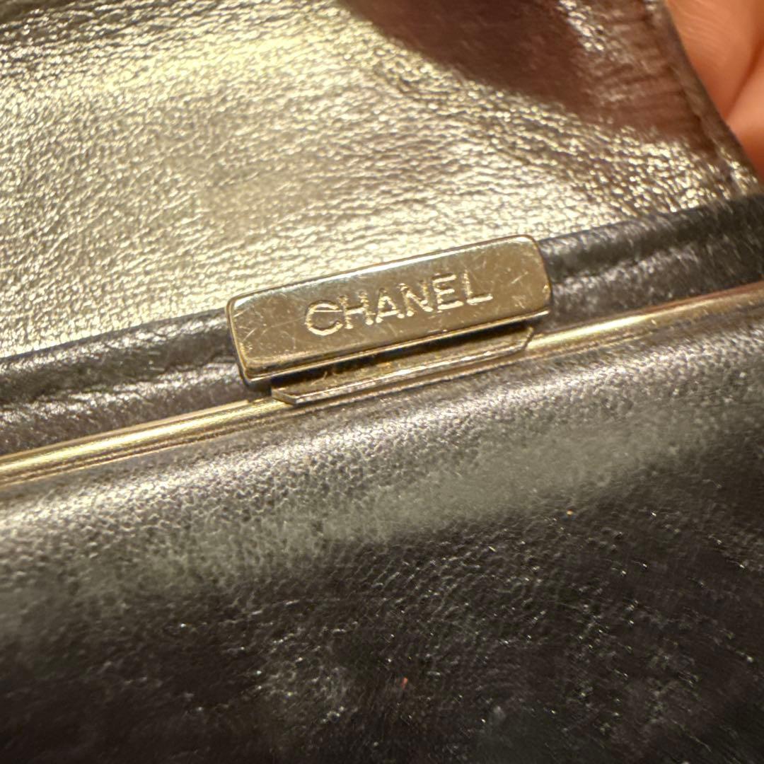 C*乃様 CHANEL シルバー エンボス加工長財布