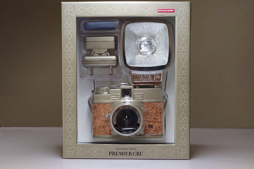 フィルムカメラ Lomography Diana mini and Flash