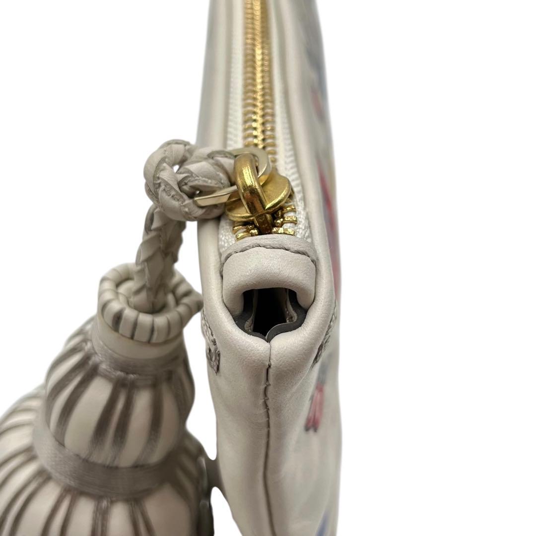 【美品】ANYA HINDMARCH アニヤハインドマーチ　クラッチバッグ