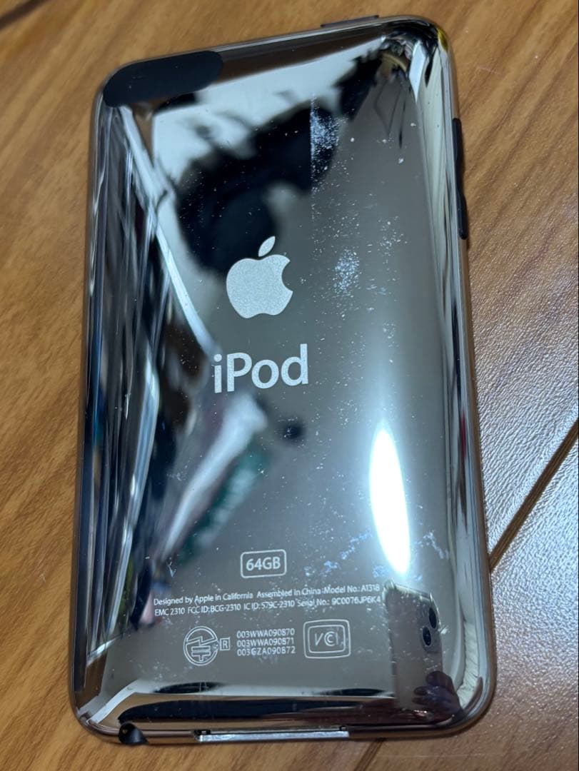 Apple iPod Classic 80GBと64GB