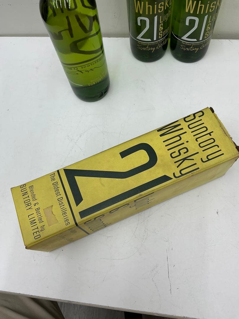 値下げ未開栓！サントリーウイスキー 2.1 Light & Smoke3本セット