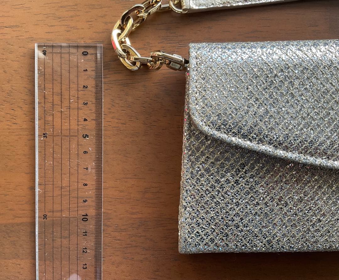 JIMMY CHOO シルバー クラッチバッグ