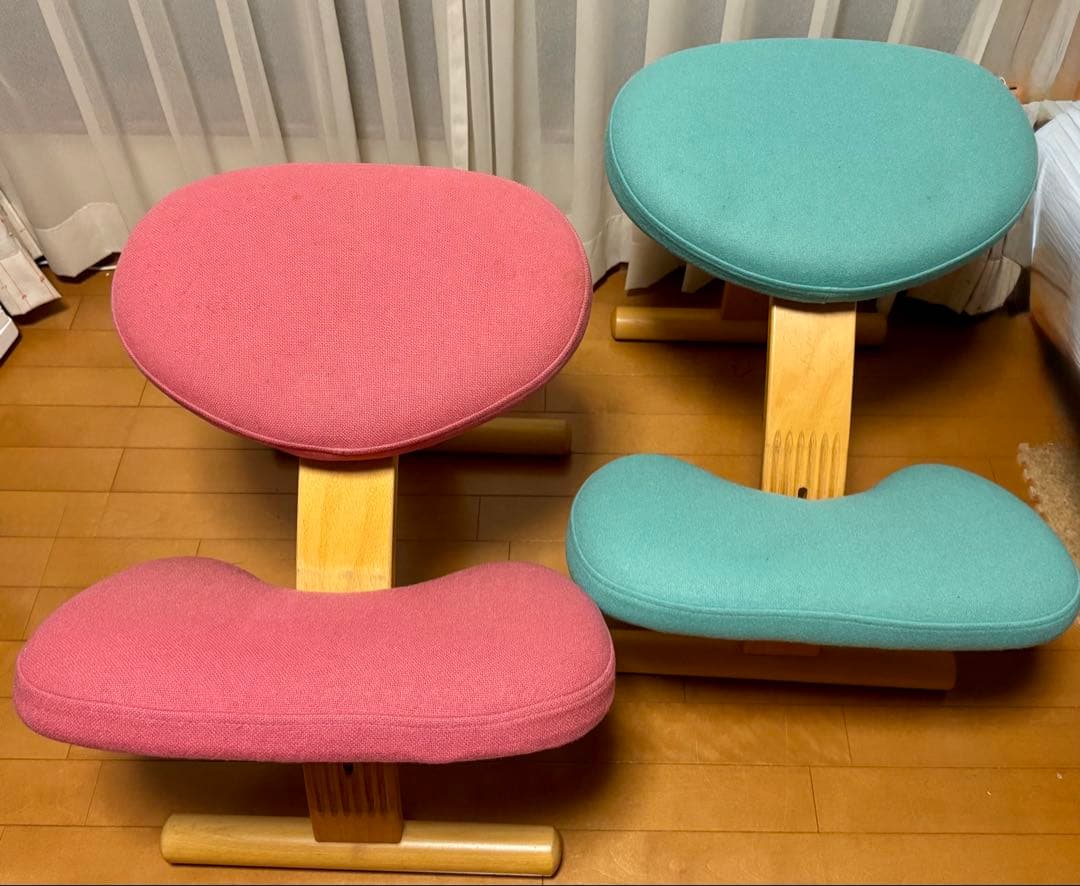 名古屋　引取り限定　リボ社 バランスチェア バランスイージー 2脚セット