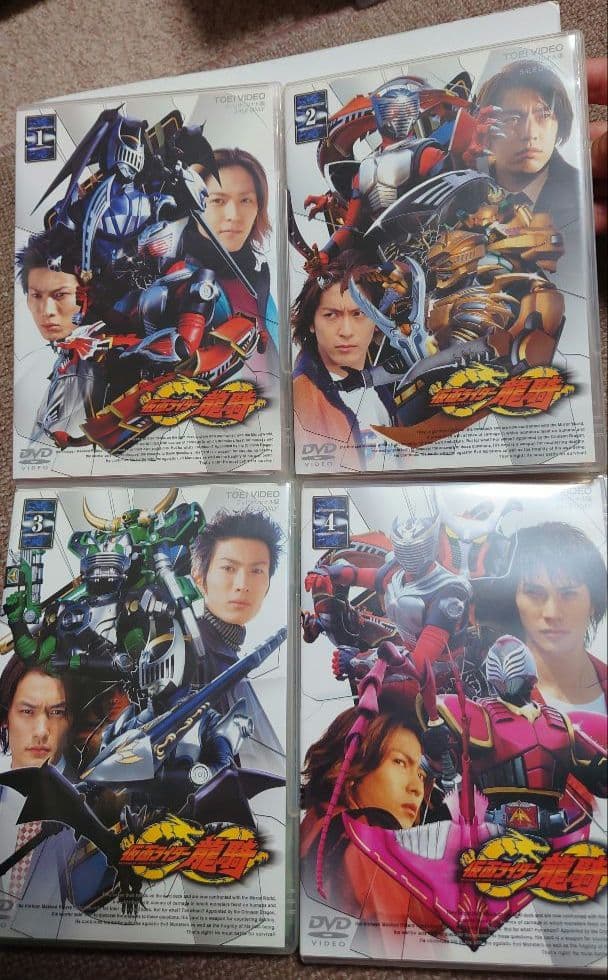 葉*り様 仮面ライダー龍騎❕DVD全12巻+劇場版・TVスペシャル4巻