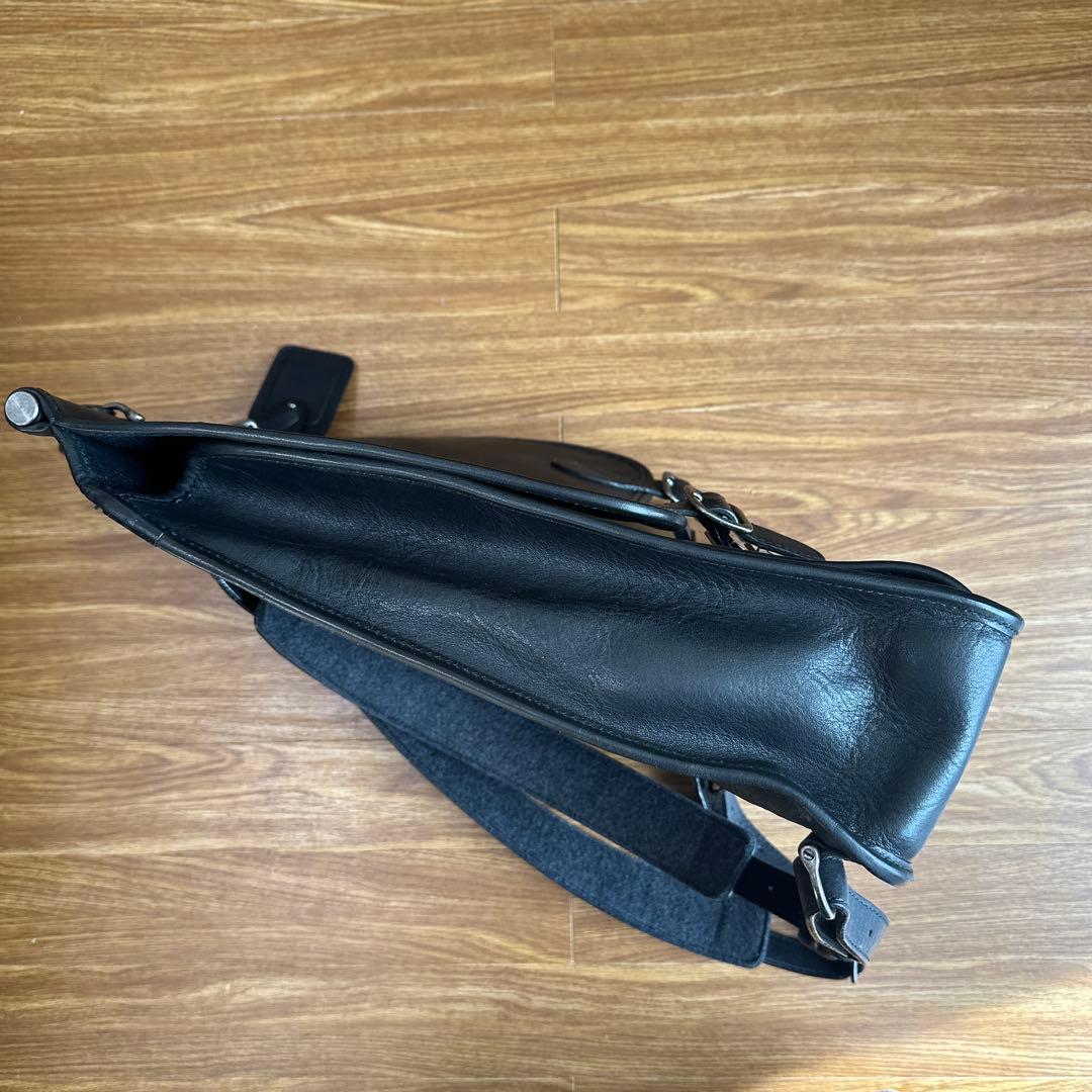 バッグ SLOW Bono - Flap Rucksack - BLACK