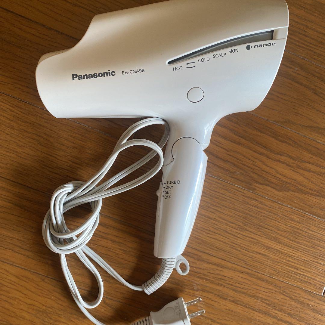 ヘアドライヤー Panasonic EH-CNA98-W