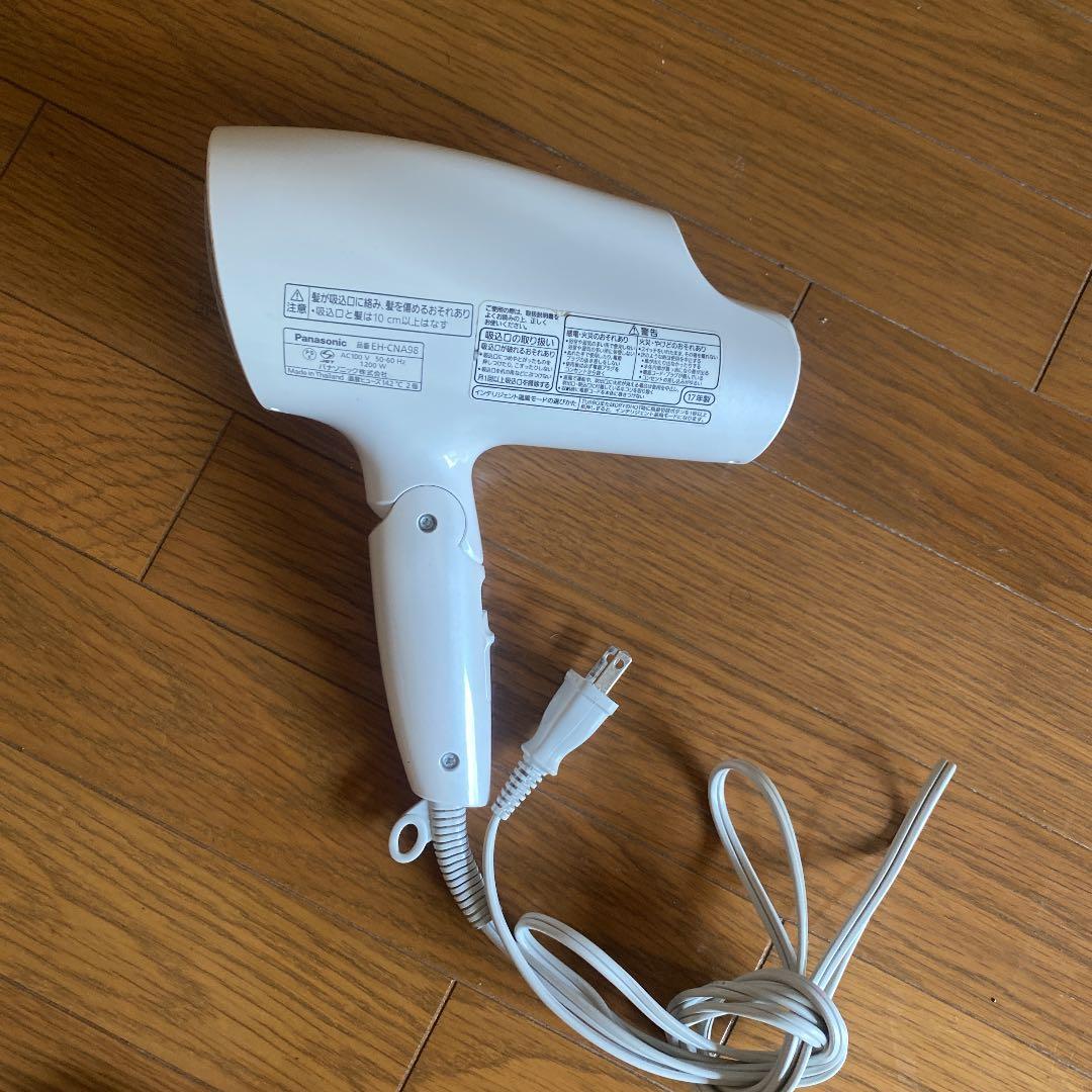 ヘアドライヤー Panasonic EH-CNA98-W