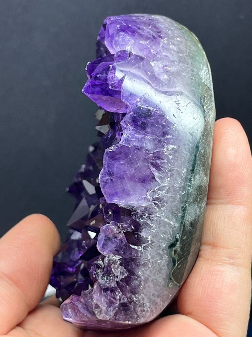 高品質　帝王紫　アメジストクラスター　ハート　台座付き⭐️2061