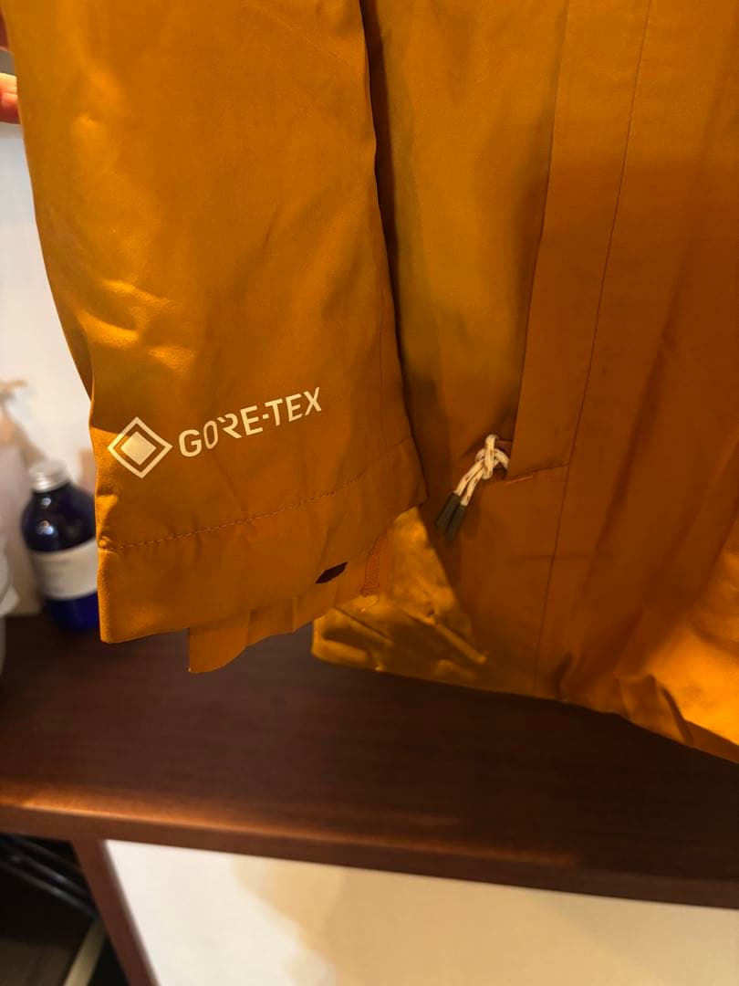 Burton のGORE-TEX ウィメンズ Burton GORE-TEX