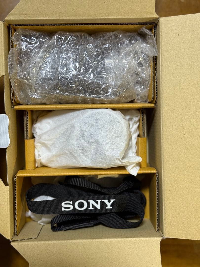 SONY VLOGCAM ZV-E10デジタル一眼レフ ホワイト 2本レンズ付き