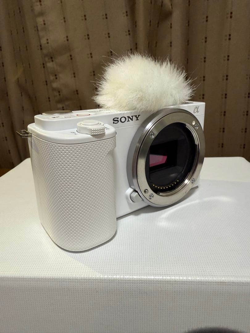 SONY VLOGCAM ZV-E10デジタル一眼レフ ホワイト 2本レンズ付き