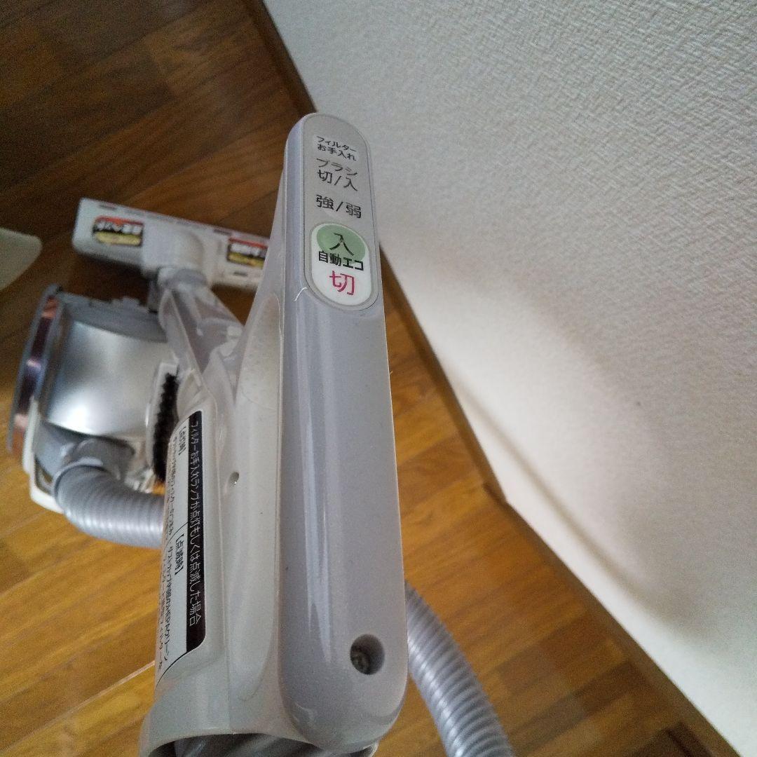 ジャンク品 SHARPキャニスター掃除機 ホワイト/シルバー