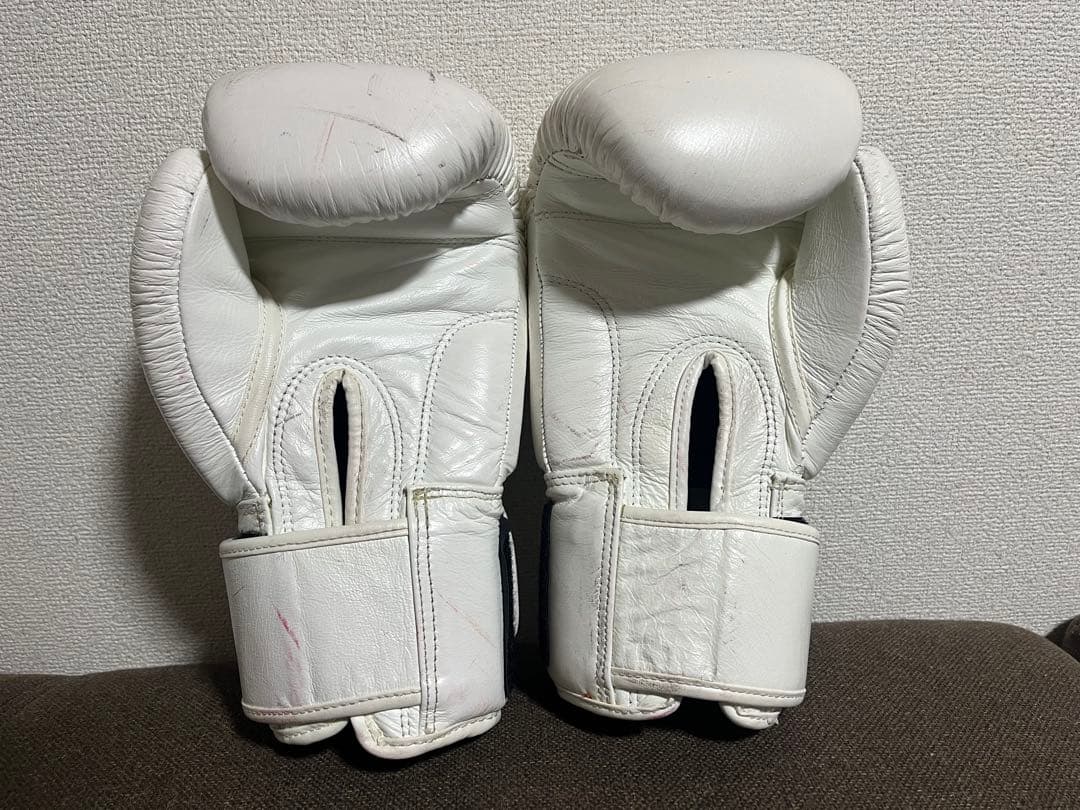 中古　WINDY ボクシンググローブ 14 oz. BGVH ホワイト