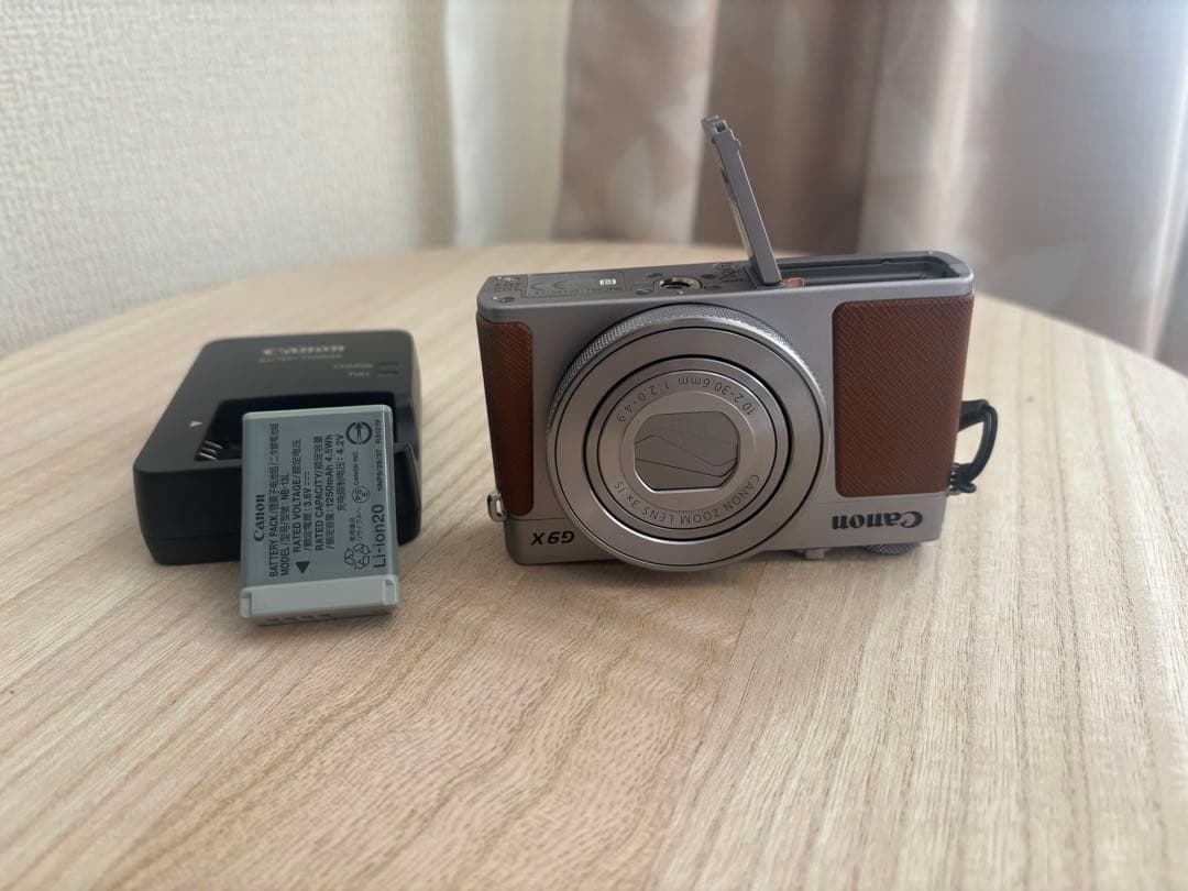 Canon PowerShot G9 X Mark II 本体と付属品