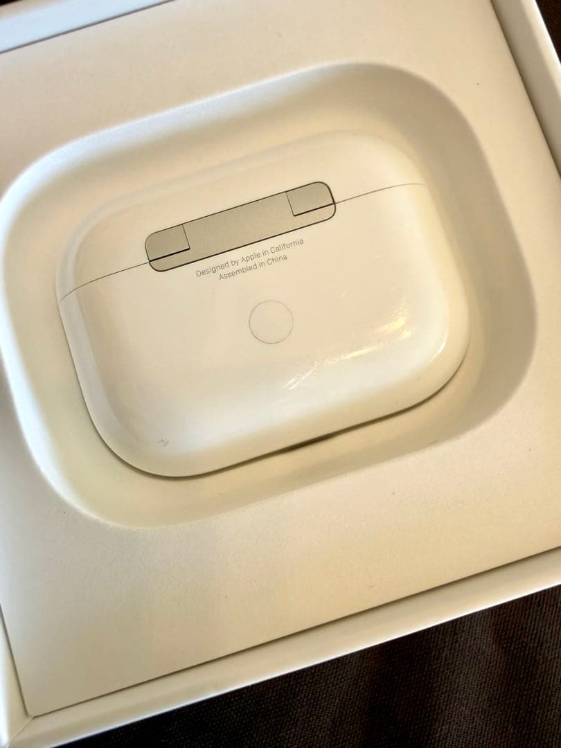 AirPods Pro（ワイヤレス充電ケース付き）正規品・箱/付属品あり