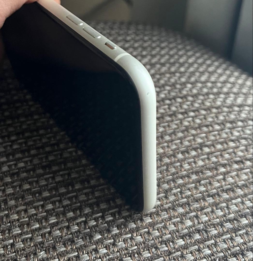 iPhone11 本体 64GB ホワイト