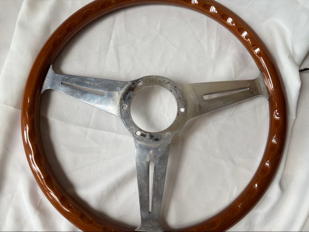 ド*ド様 ウッドステアリングホイール 3スポーク 本体　ボスセット