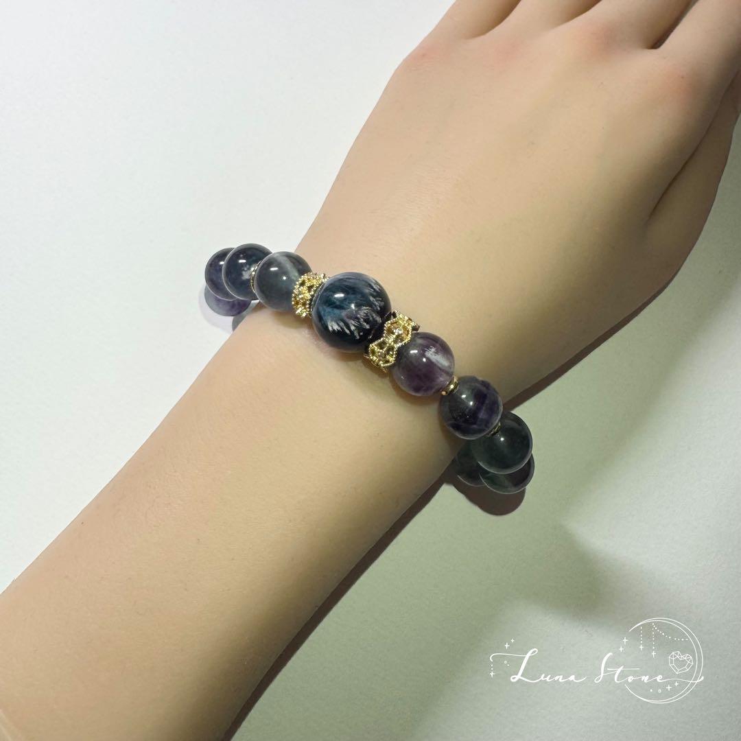 【ブルーフェザーインフローライト】透明感あふれる青の羽模様 天然石 ブレスレット