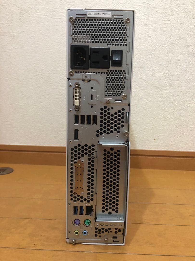 ESPRIMO/core i3/SSD128GB/DVDマルチ/win11pro