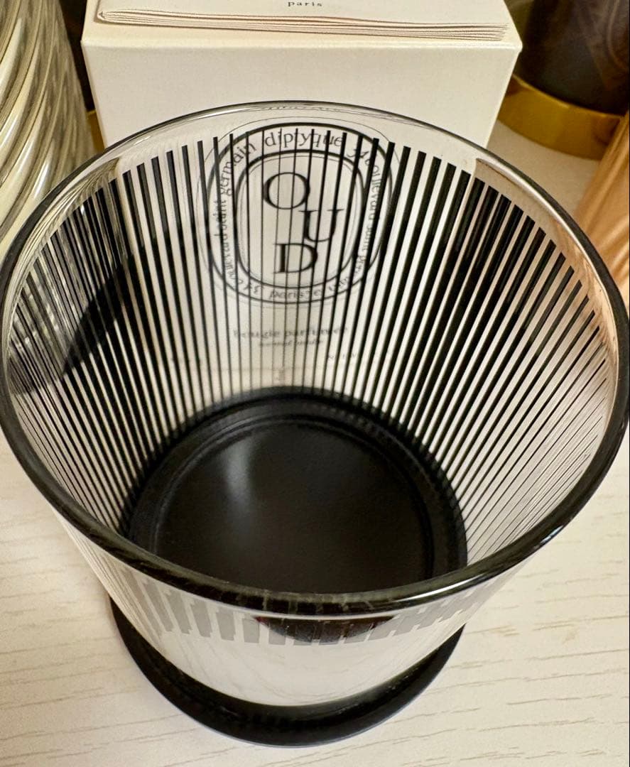 【限定品レア】diptyqueキャンドルホルダーとOUD190gのセット