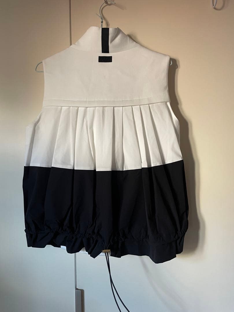 ヤマダヤ　Scotclub スコットクラブ　ベスト と花柄パンツ