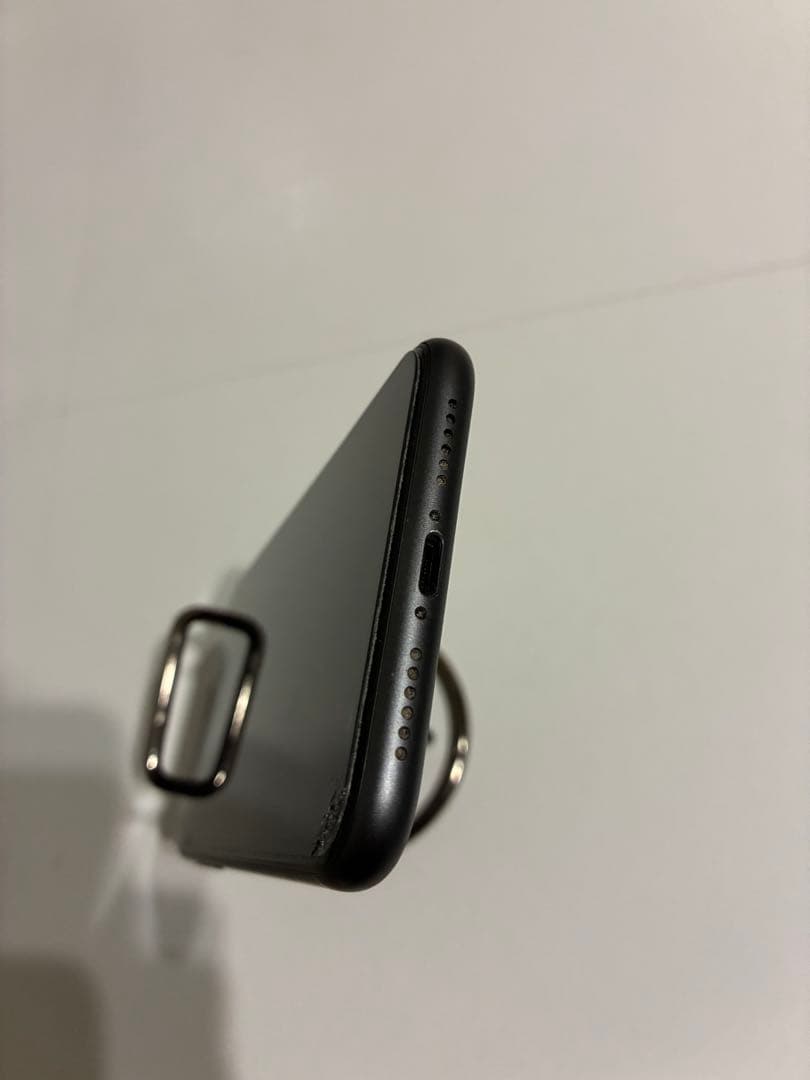 iPhone11バッテリー72％SIMフリー64GBホワイト