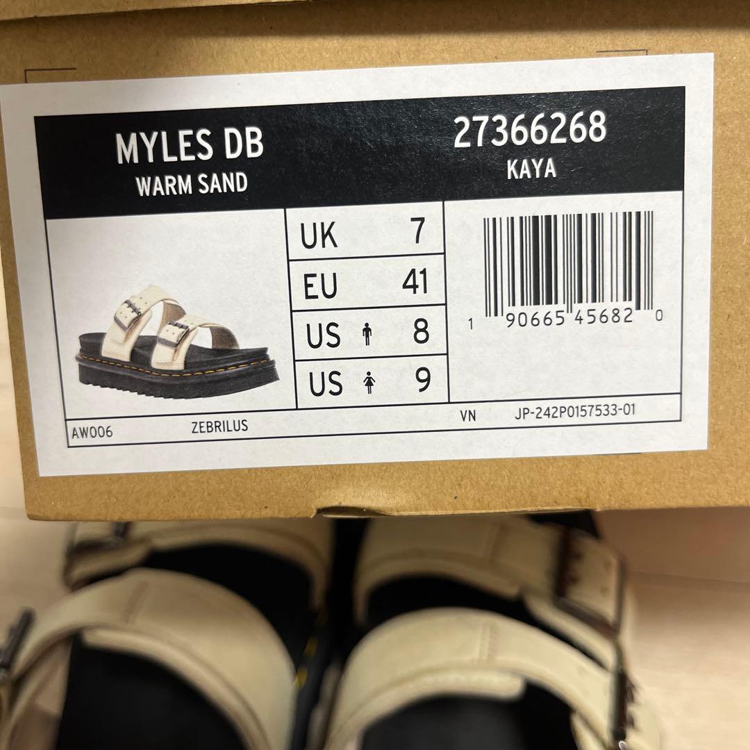 Dr. Martens ドクターマーチン　アイボリー サンダル