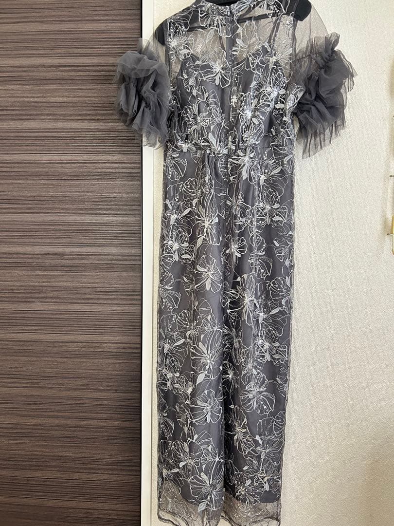 niana パーティードレス　スパンコール刺繍レース