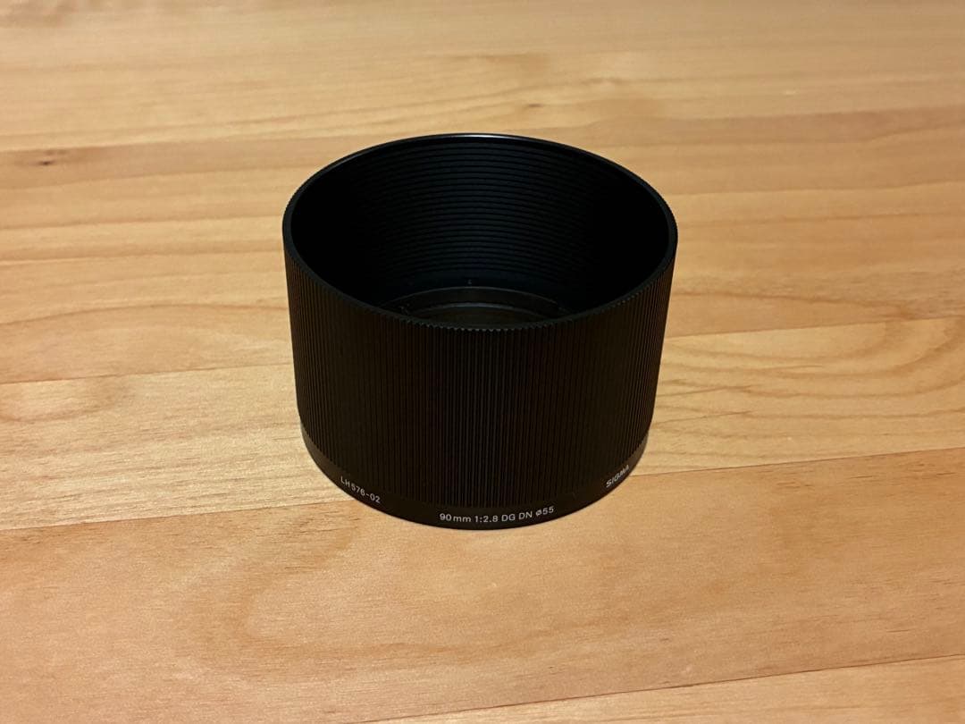 美品 SIGMA 90mm F2.8 DG DN Lマウント プロテクター付