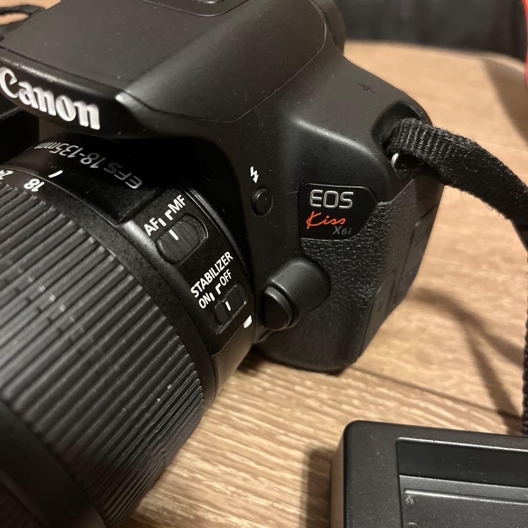 Canon EOS Kiss X6iデジタル一眼レフカメラ