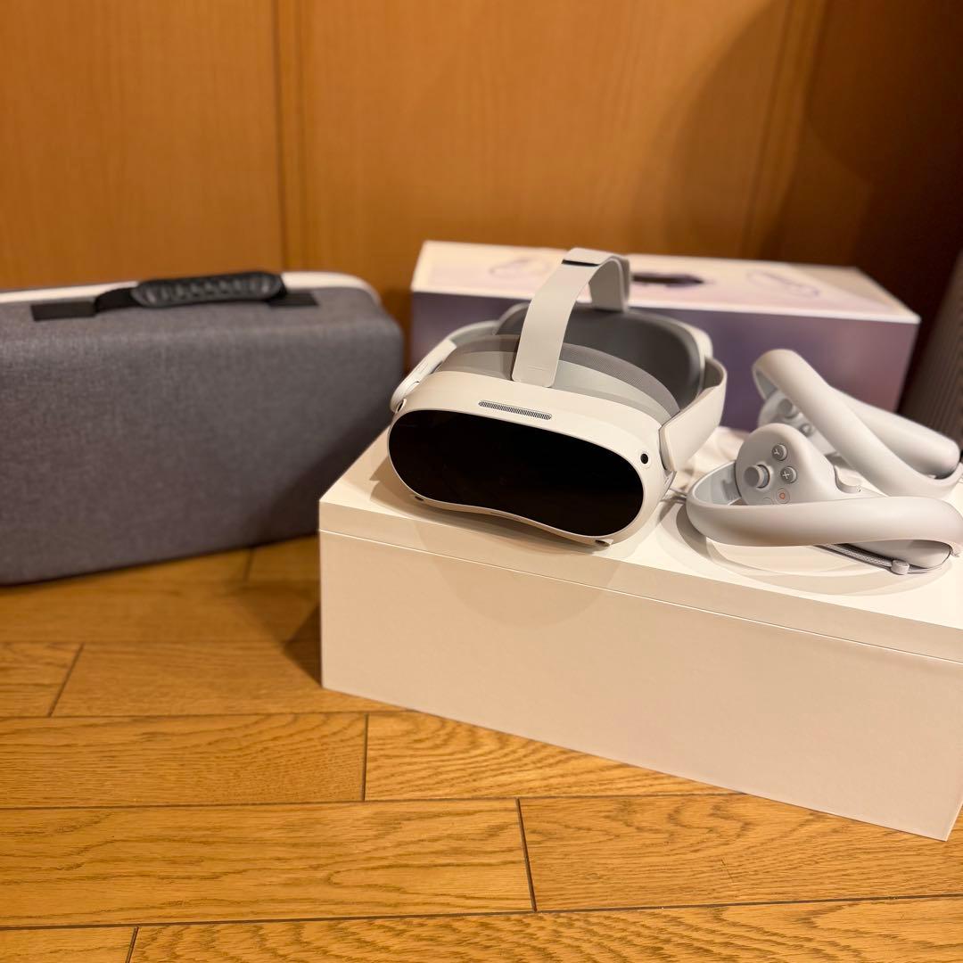 【極美品✨】PICO4 128GB VR ケース付き 使用時間2時間！