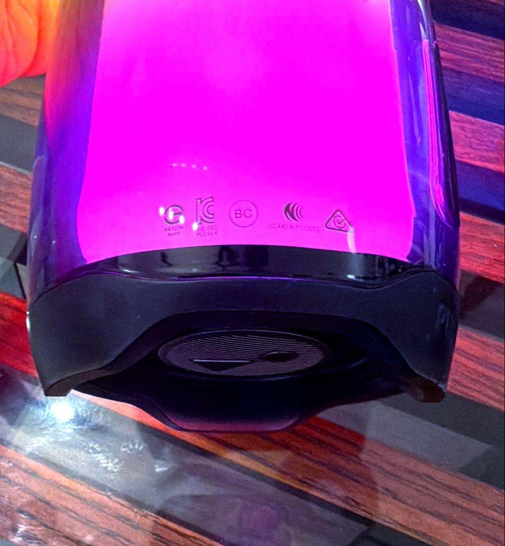 JBL PULSE 4 Bluetoothスピーカー LED 防水 美品②