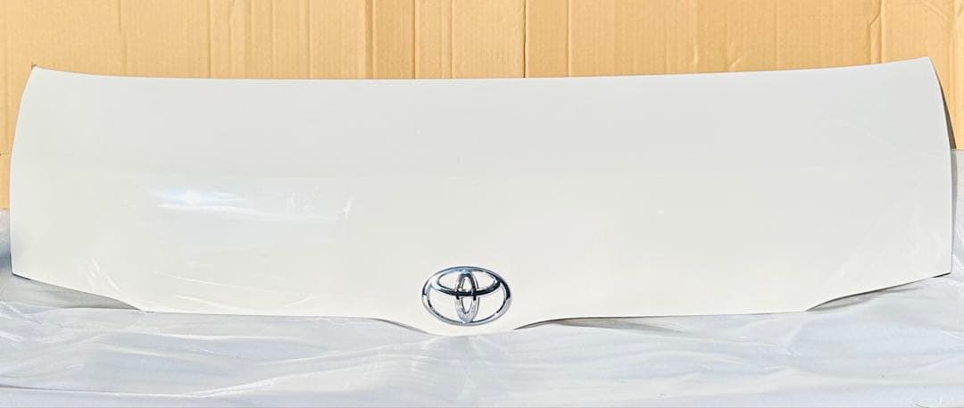 jam024様　ハイエース　200系　8型　DX ナロー　純正ボンネット