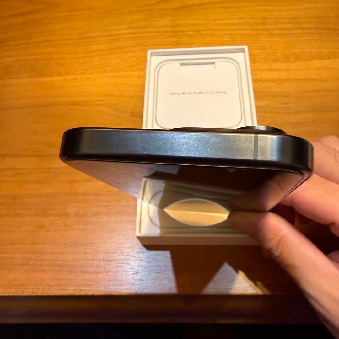 【美品】iPhone15Pro