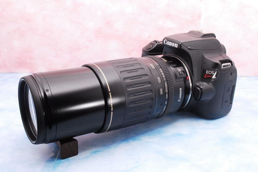 キャノン Kiss X10☆一眼レフカメラ☆手ぶれ補正標準＆超望遠☆バッグ付