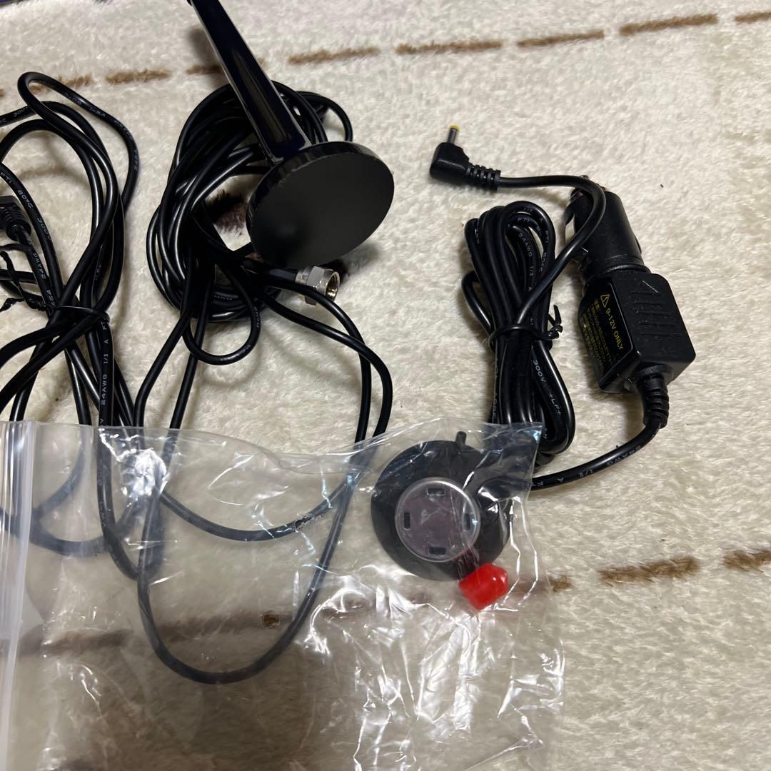 【美品・完品】OVER TIME 10.1型 録画機能付ポータブルテレビ 車載可