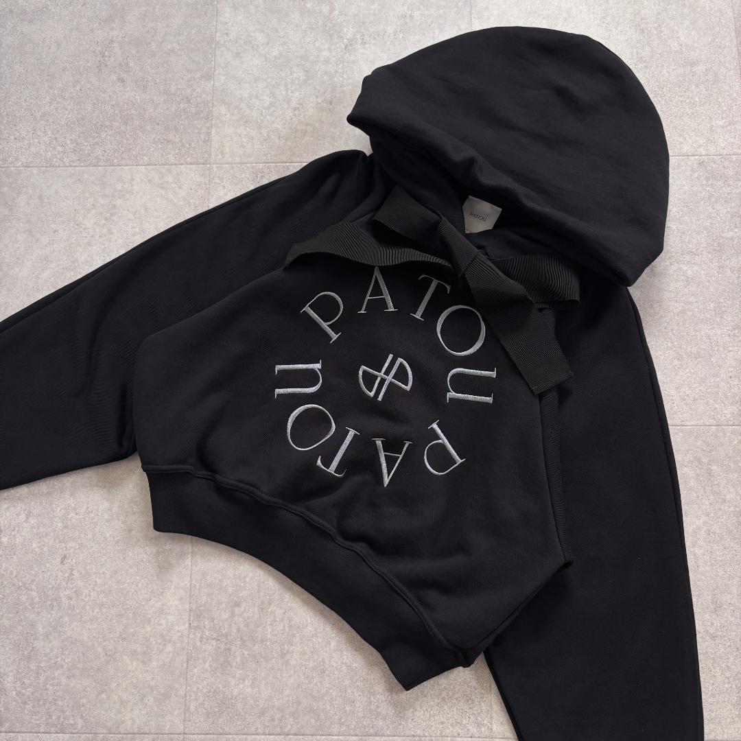 【超人気】PATOUパトゥ/パーカー/刺繍ロゴ/ロングドローストリング/黒/M